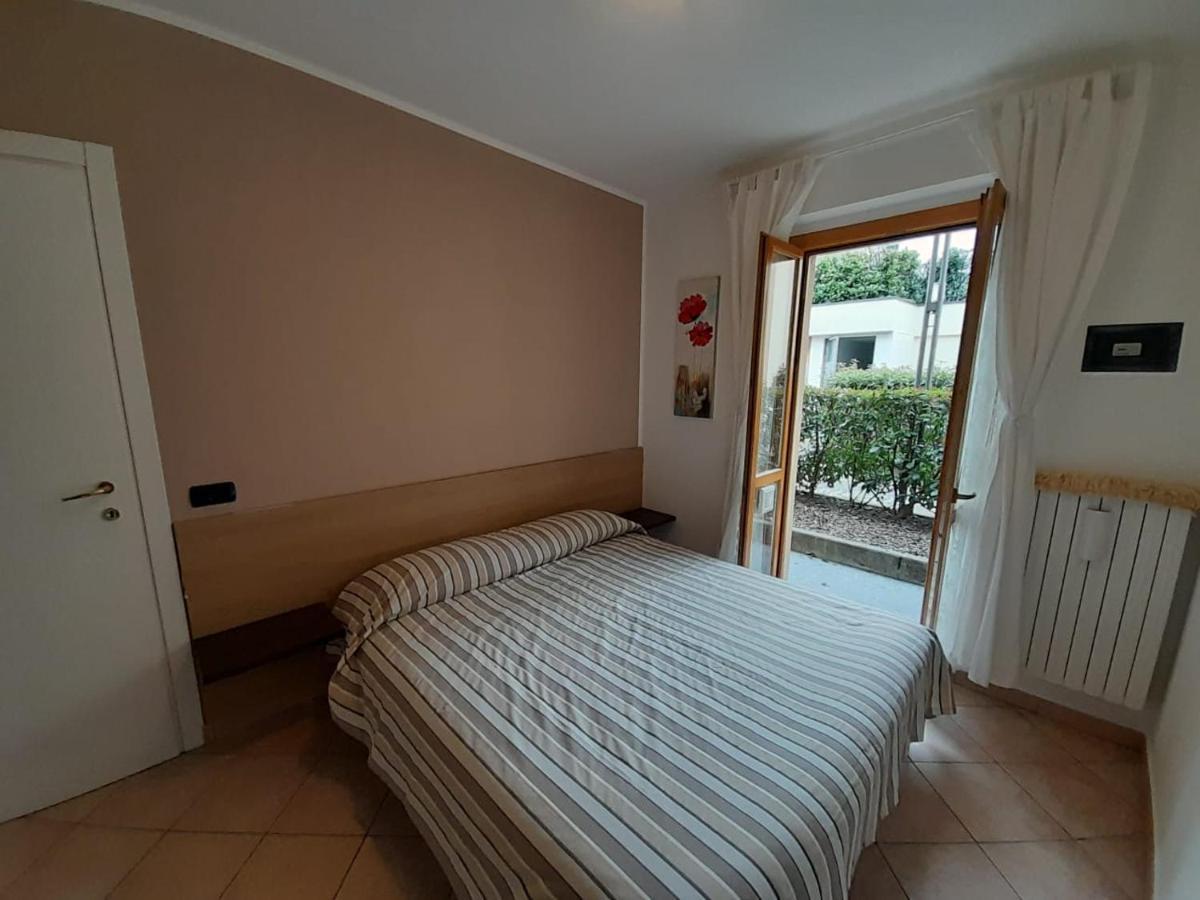 Marco Apartment - Holiday Apartment Luino Eksteriør bilde
