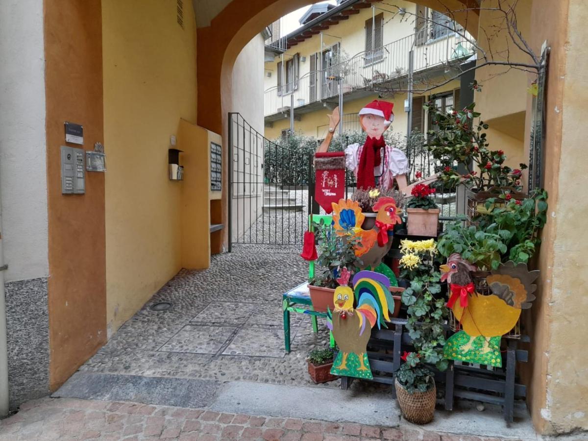 Marco Apartment - Holiday Apartment Luino Eksteriør bilde